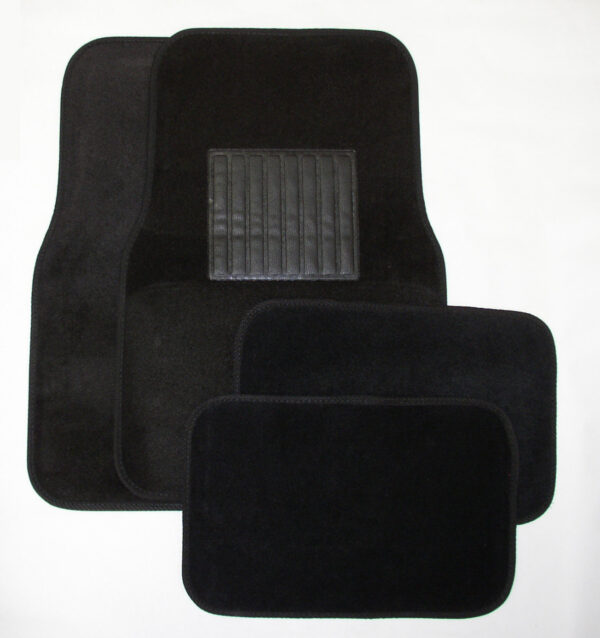 DELUXE 4 PIECE CARPET MAT SET W/HEEL PAD & NIB BACK-BLACK