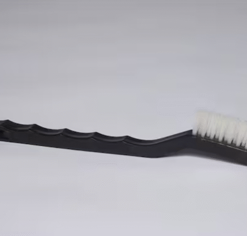 PLASTIC HANDLE NYLON TOOTHBRUSH DETAIL