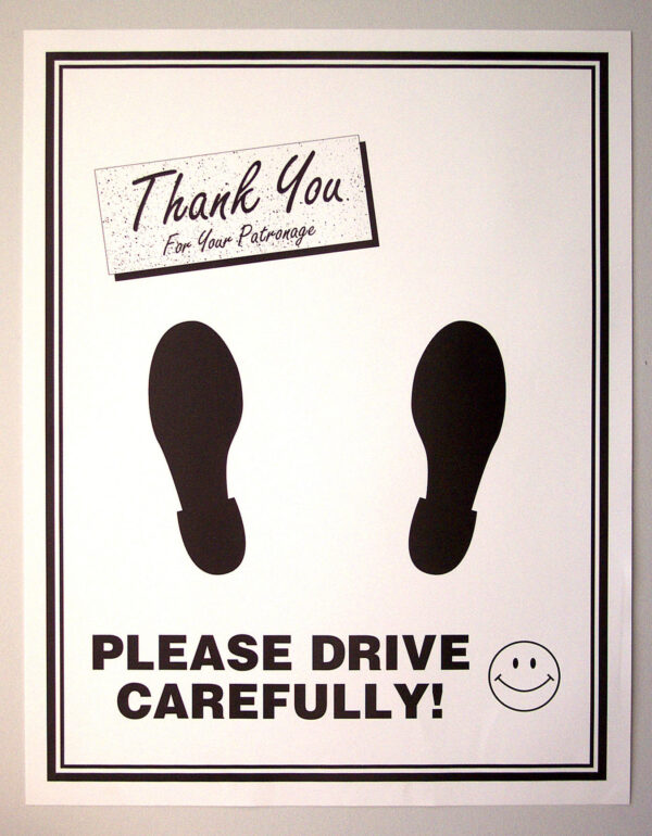 pc-500c.jpg PAPER FLOOR MATS-500 COUNT BOX